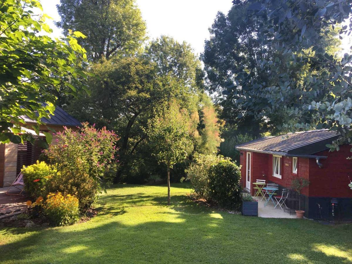 Le Cabanon De Chessy Bed & Breakfast エクステリア 写真