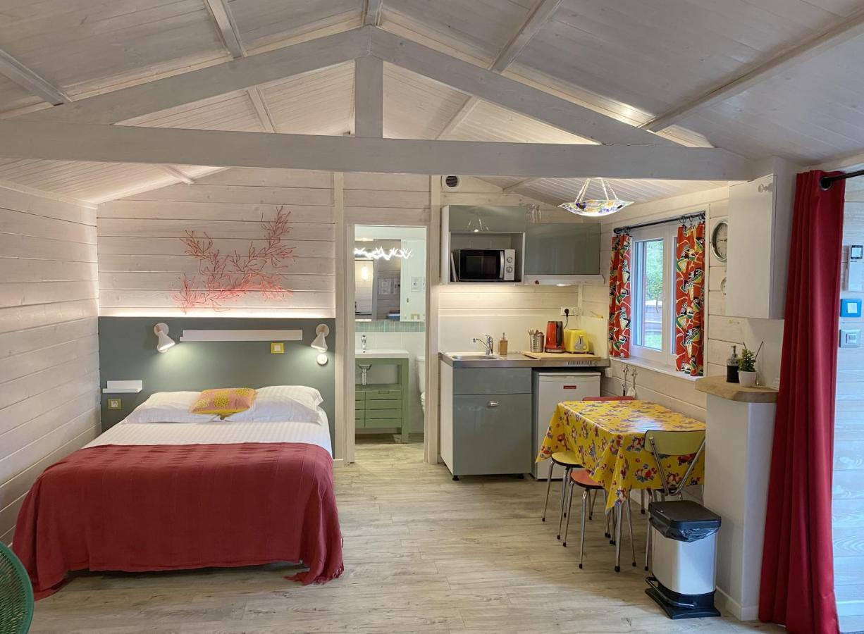 Le Cabanon De Chessy Bed & Breakfast エクステリア 写真